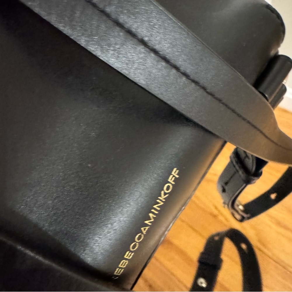 Rebecca Minkoff very good condition leather backpack - Picture 6 of 6